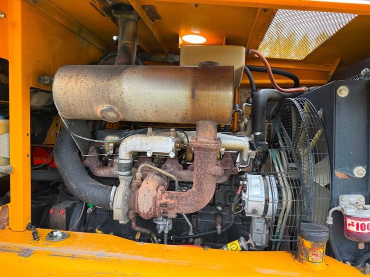 jcb-426b-image-22