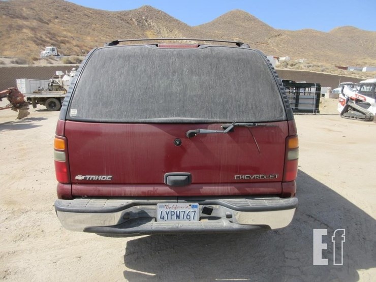 2002-chevrolet-tahoe-image-15