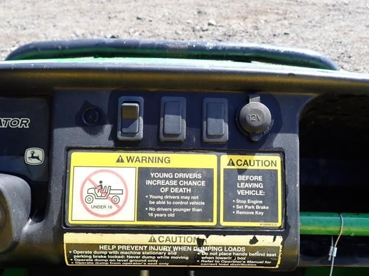 2012-john-deere-gator-image-11