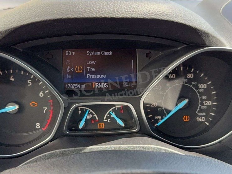 2017-ford-escape-se-image-49