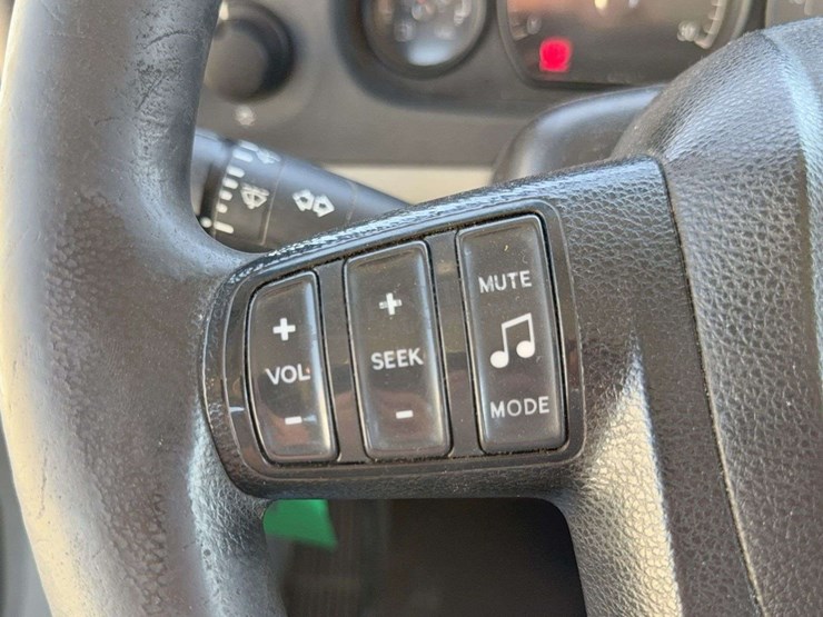 2020-peterbilt-579-image-76
