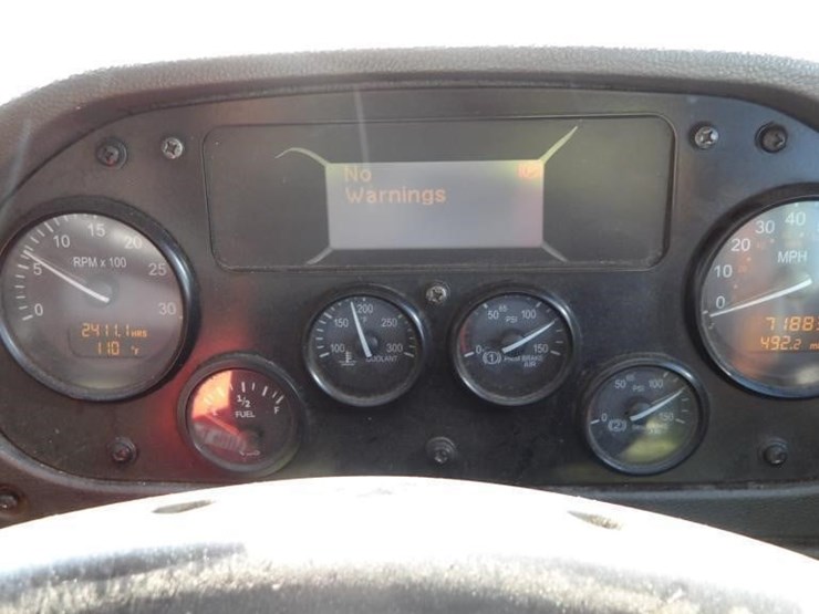 2019-peterbilt-520-image-18