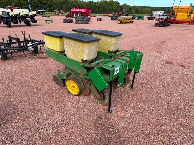 john-deere-2-image-1