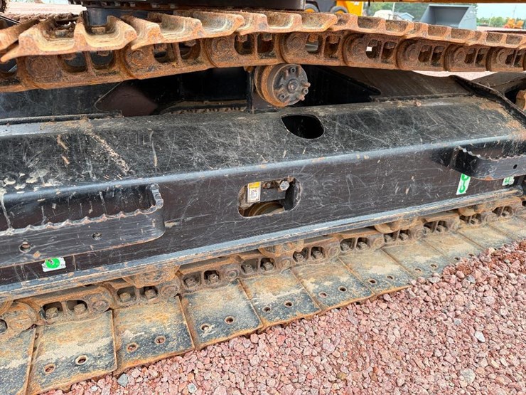 caterpillar-307.5-image-10