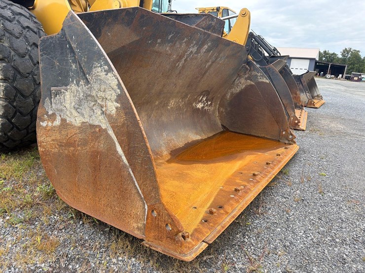 2020-caterpillar-938m-image-17