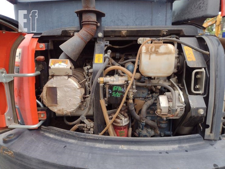 2016-kubota-kx040-4-image-34