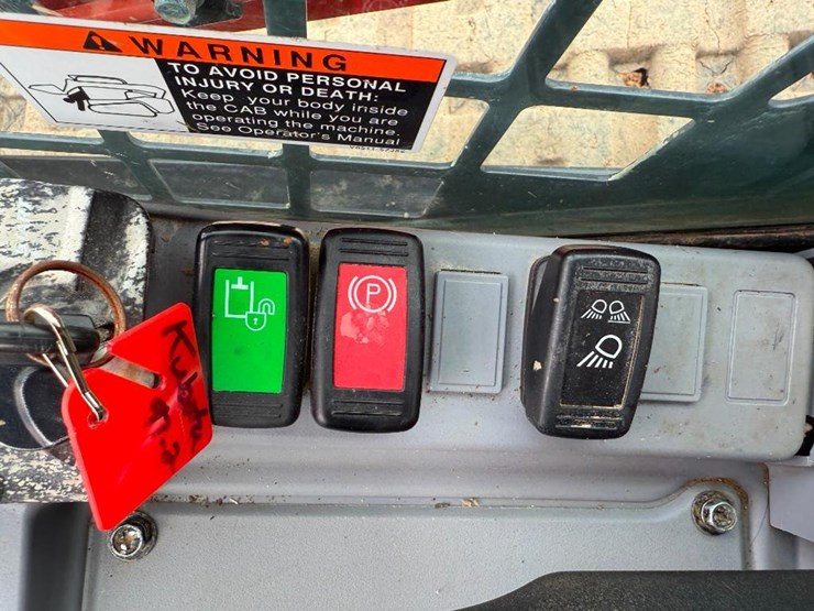 kubota-svl97-2-image-38