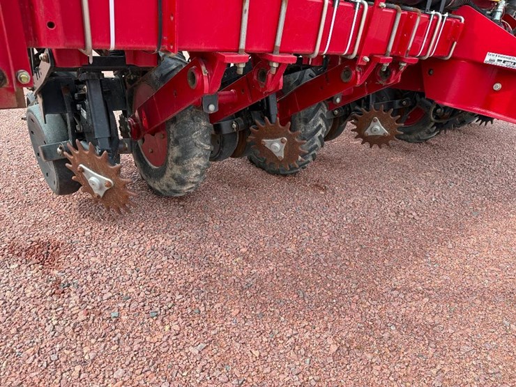 case-ih-1200-image-17
