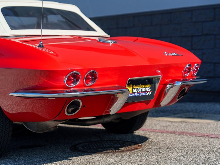 #1032-•-1964-chevrolet-corvette-convertible-image-19