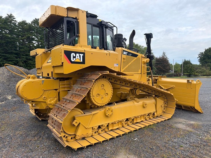 caterpillar-d6t-lgp-image-5