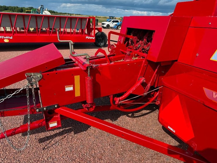 2013-new-holland-bc5060-image-13