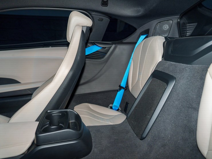 #1064-•-2015-bmw-i-8-image-68