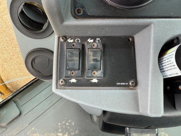 caterpillar-cs-563e-image-47