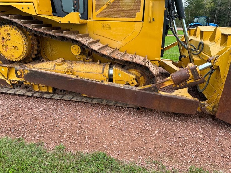 caterpillar-d6t-xl-image-49