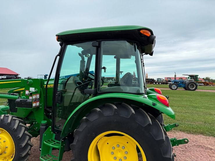 john-deere-5075e-image-22