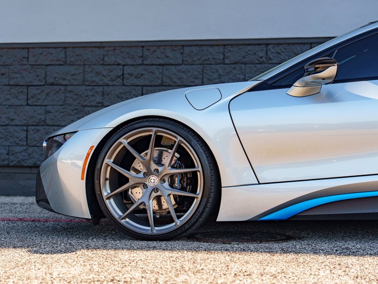 #1064-•-2015-bmw-i-8-image-15