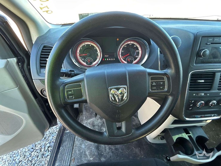 2013-ram-c/v-tradesman-image-14