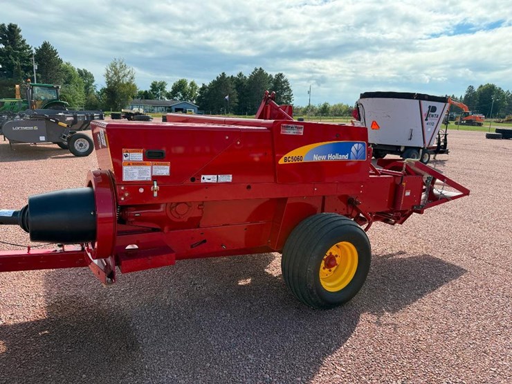 2013-new-holland-bc5060-image-6