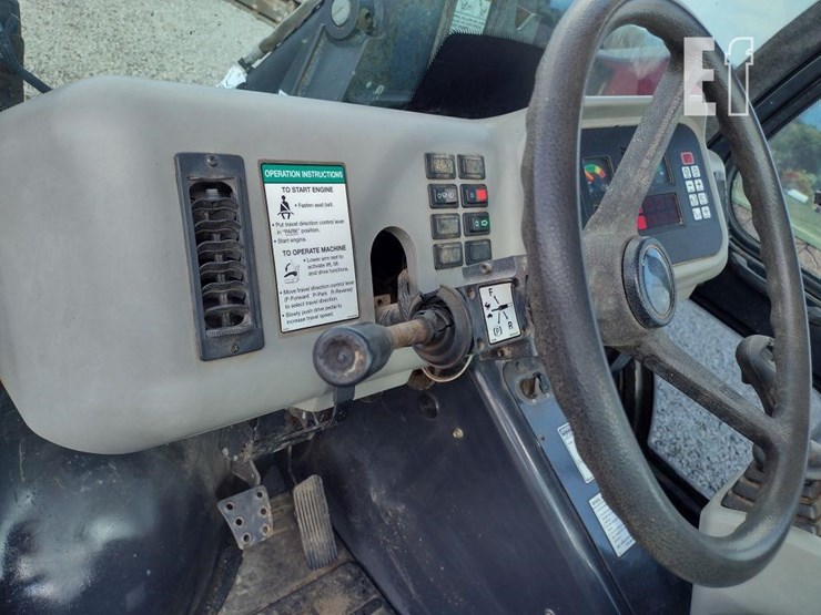 2006-bobcat-toolcat-5600-image-10