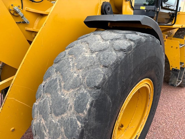 caterpillar-926m-image-10