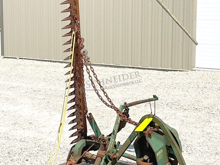 john-deere-7-image-1
