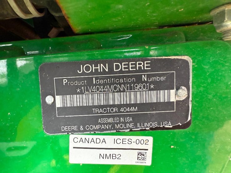 john-deere-4044m-image-44