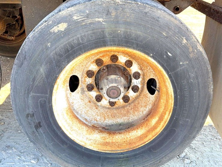 2008-utility-van-image-18