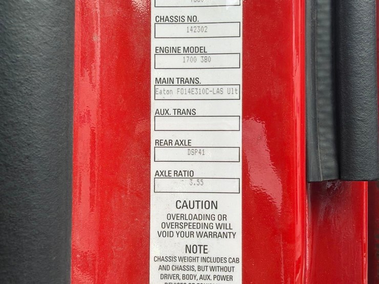 2017-kenworth-t880-image-22