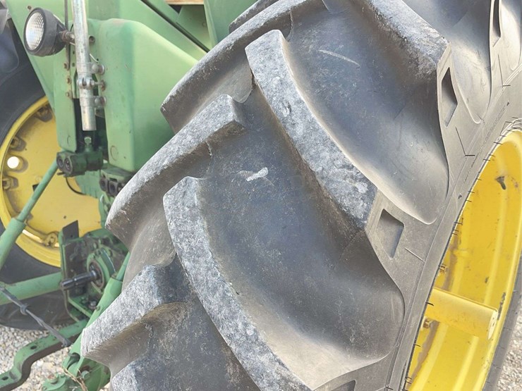 john-deere-4010-image-20