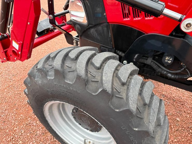 case-ih-farmall-50a-image-12