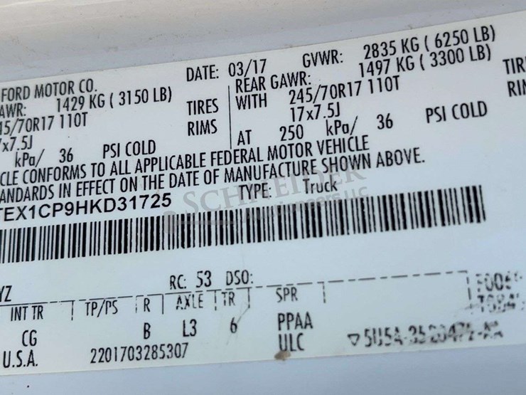 2017-ford-f150-image-26