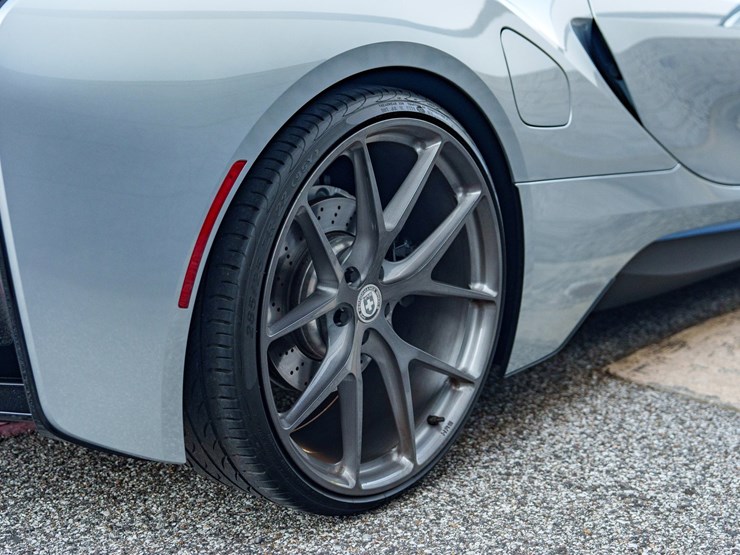 #1064-•-2015-bmw-i-8-image-37