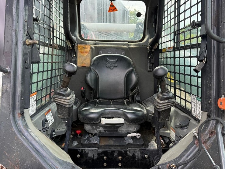 2016-bobcat-t650-image-19