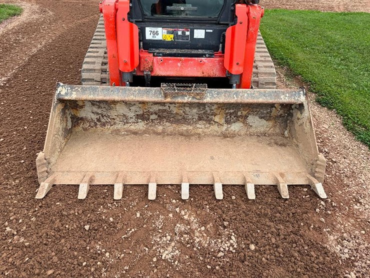 kubota-svl97-2-image-15