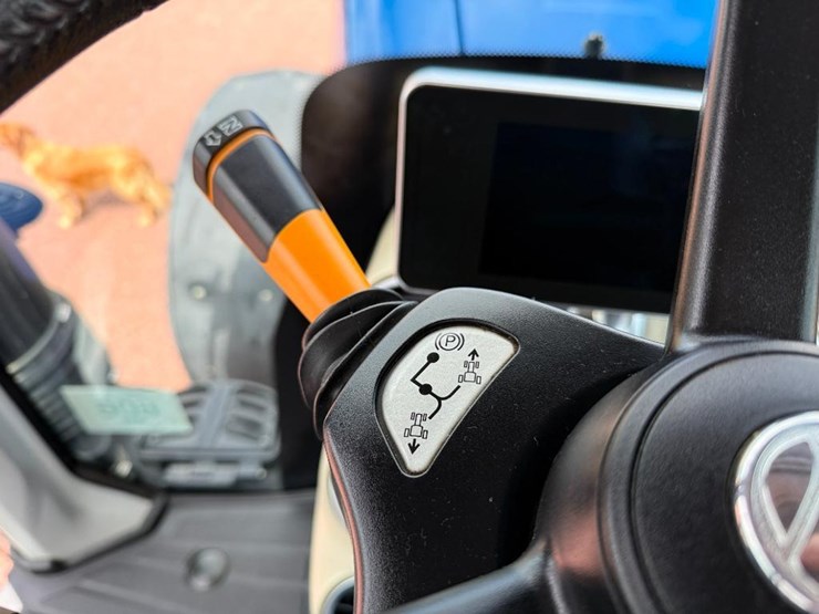 new-holland-t8.320-image-72