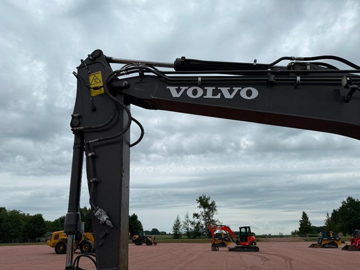 volvo-ecr145el-image-33