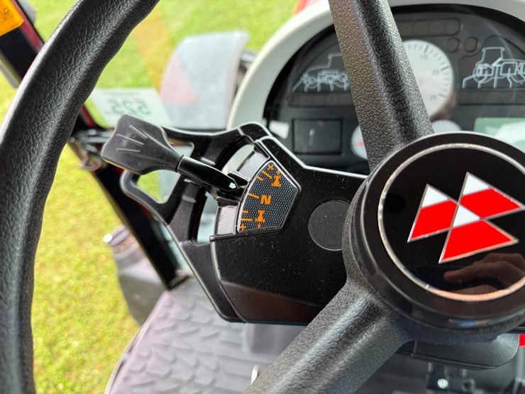 massey-ferguson-6480-image-67