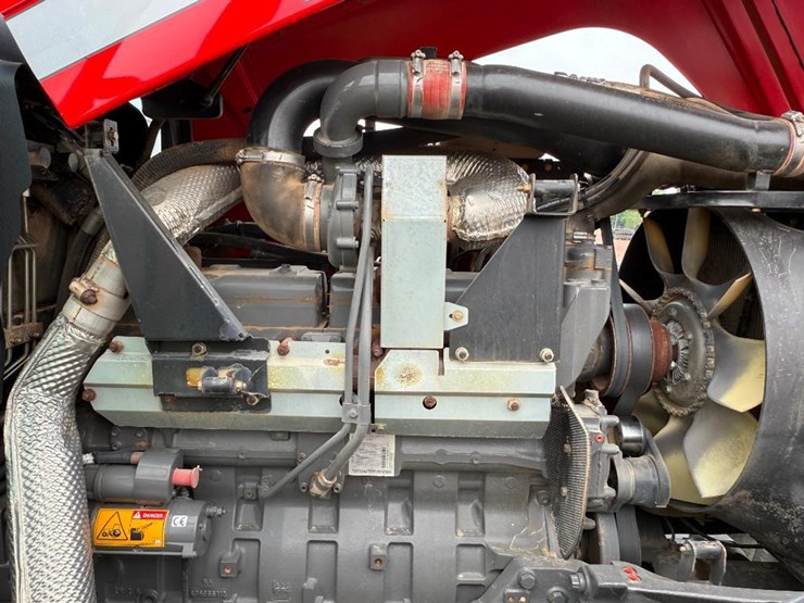 massey-ferguson-6480-image-40