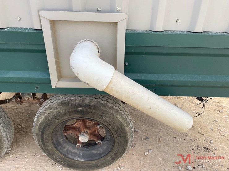 t/a-12'-bathroom/shower-trailer-image-24