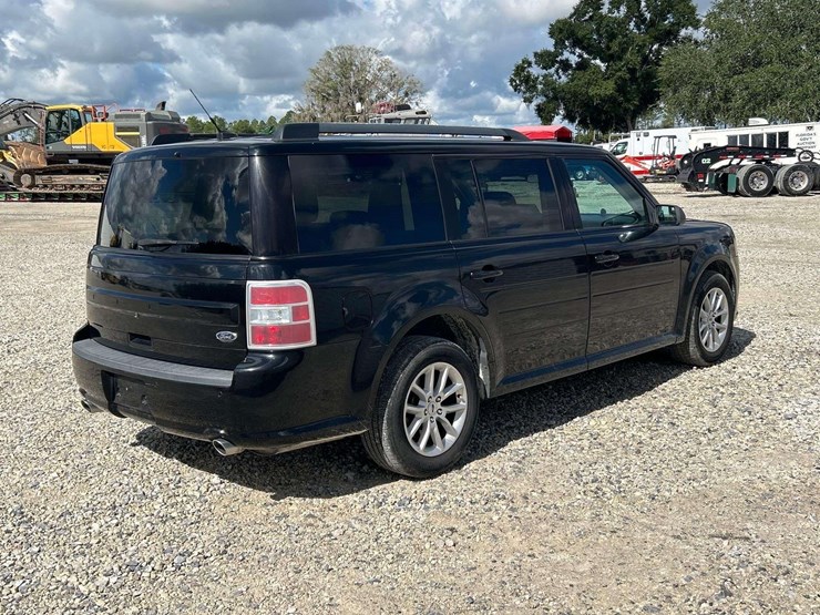 2016-ford-flex-image-3