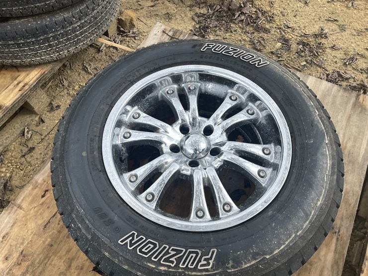 #3851-•-set-of-acura-mdx-rims-and-tires-image-15