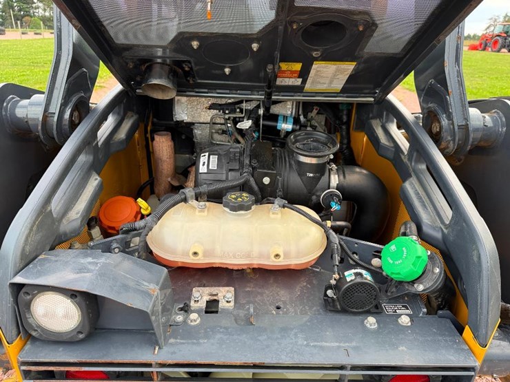 deere-325g-image-24