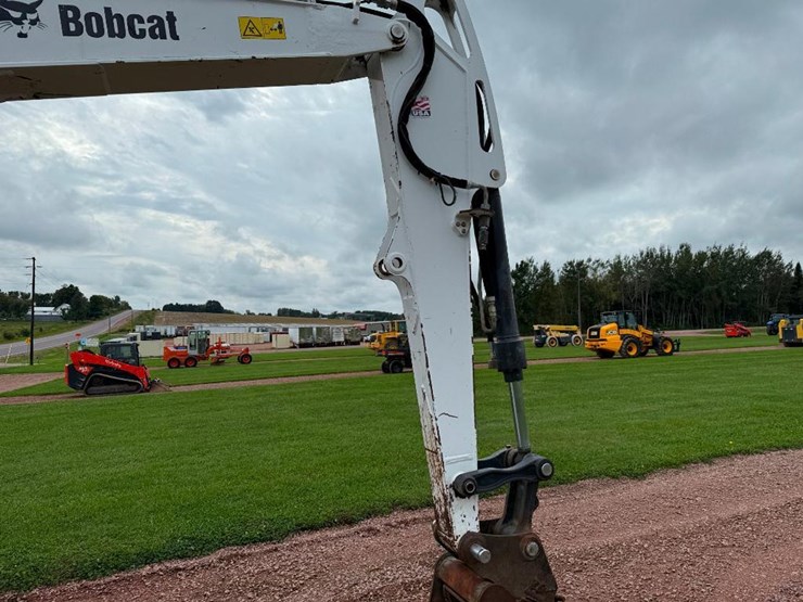 bobcat-e85-image-37