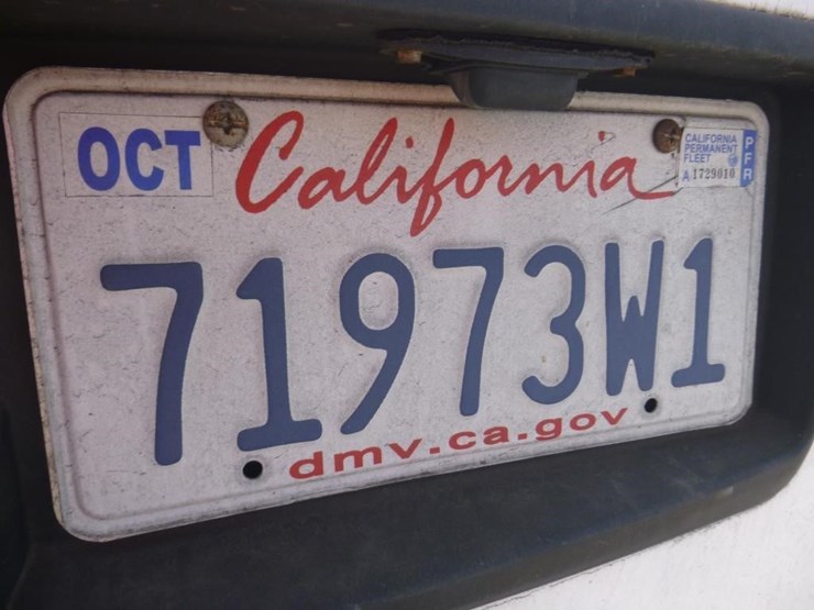 2015-chevrolet-express-2500-image-17