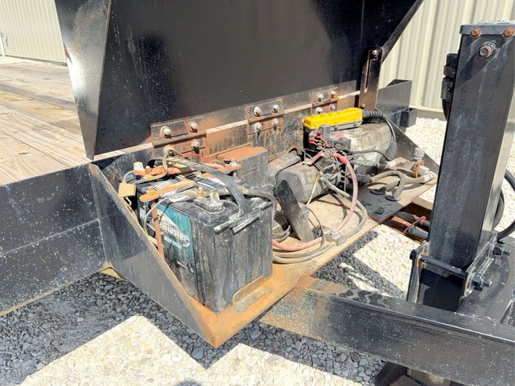 2025-region-welding-18'-hydraulic-lowering-flatbed-trailer-image-18