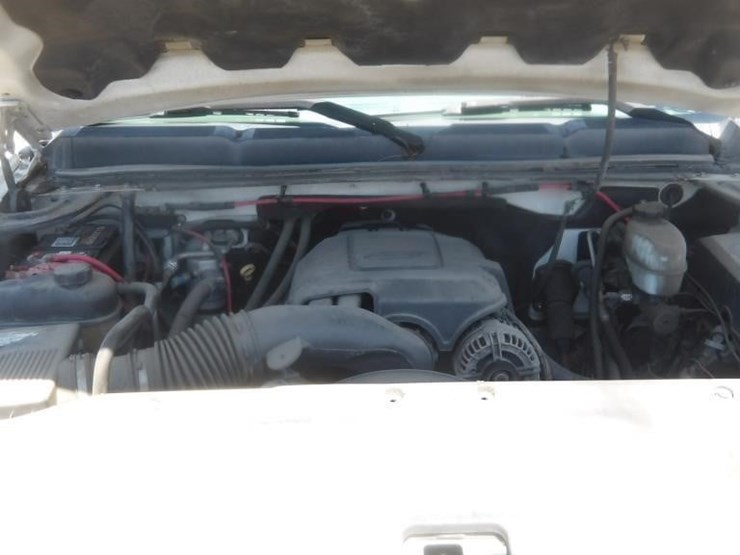 2008-chevrolet-2500-image-11