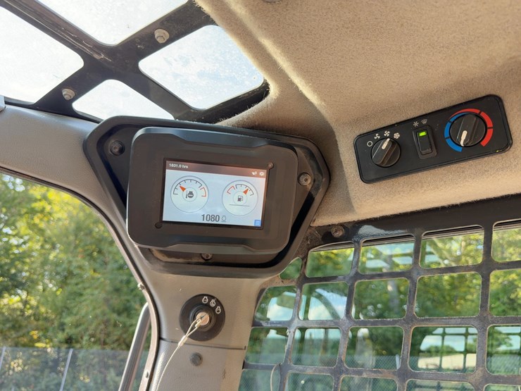 2021-bobcat-s62-image-21