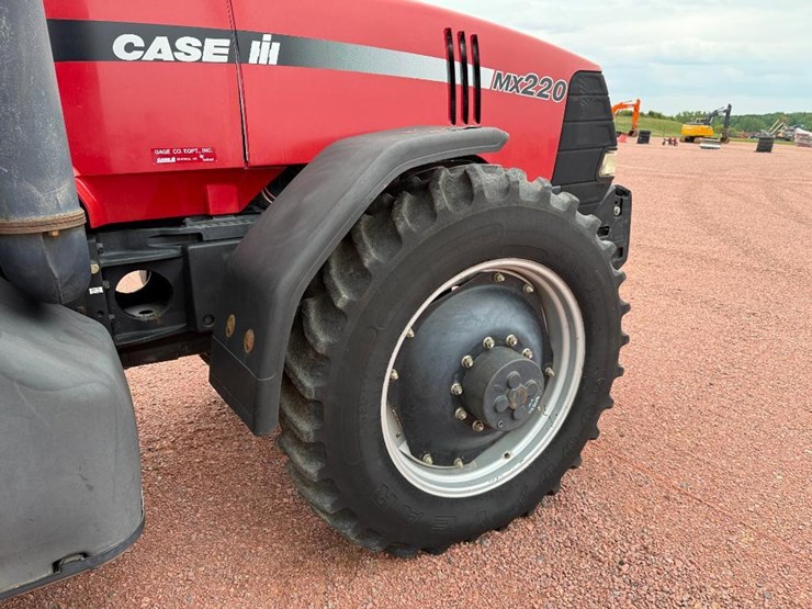 case-ih-mx220-image-43