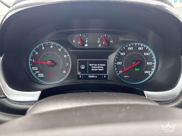 2021-chevrolet-traverse-image-12