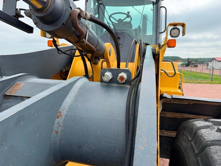 deere-644k-image-31